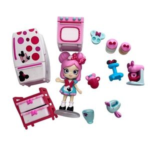 Shopkins Happy Places Disney Minnie Mouse Cupcake Kitchen Pack-Pink & White 2017